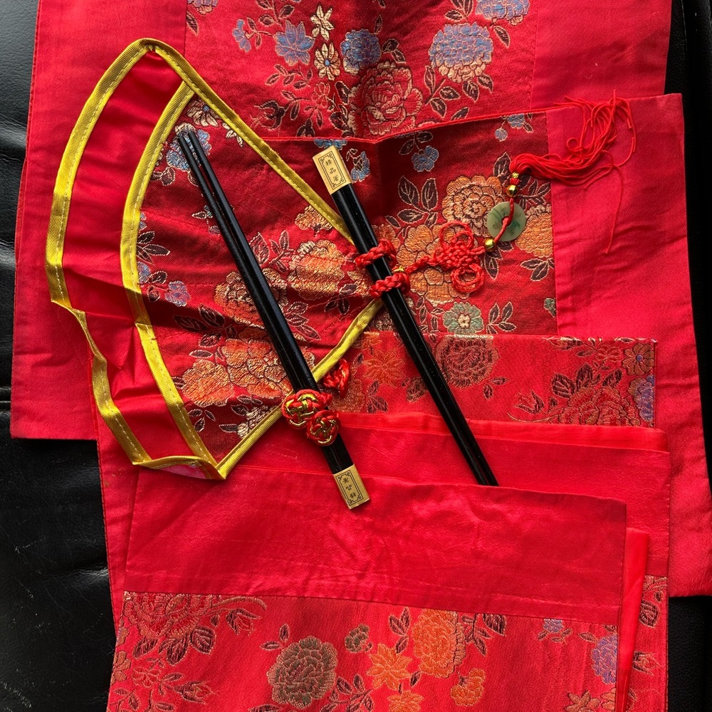 Elegant Red Floral Embroidered Napkin/Placemat Set